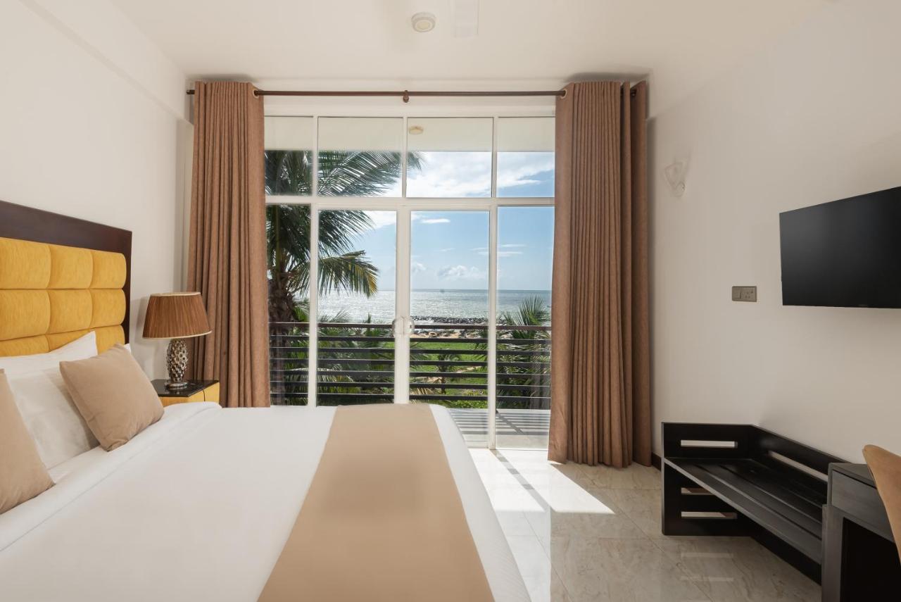 Beverly Beach Negombo Exterior photo